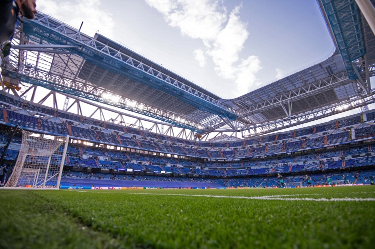 开云下载-马卡：欧美杯曾考虑移至迈阿密或伦敦举办，但最终决定在伯纳乌